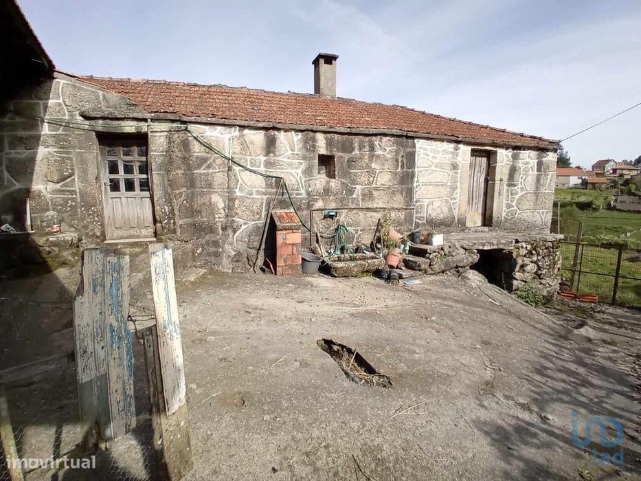 Casa de aldeia T2 em Parada do Monte e Cubalhão de 26,00 m2
