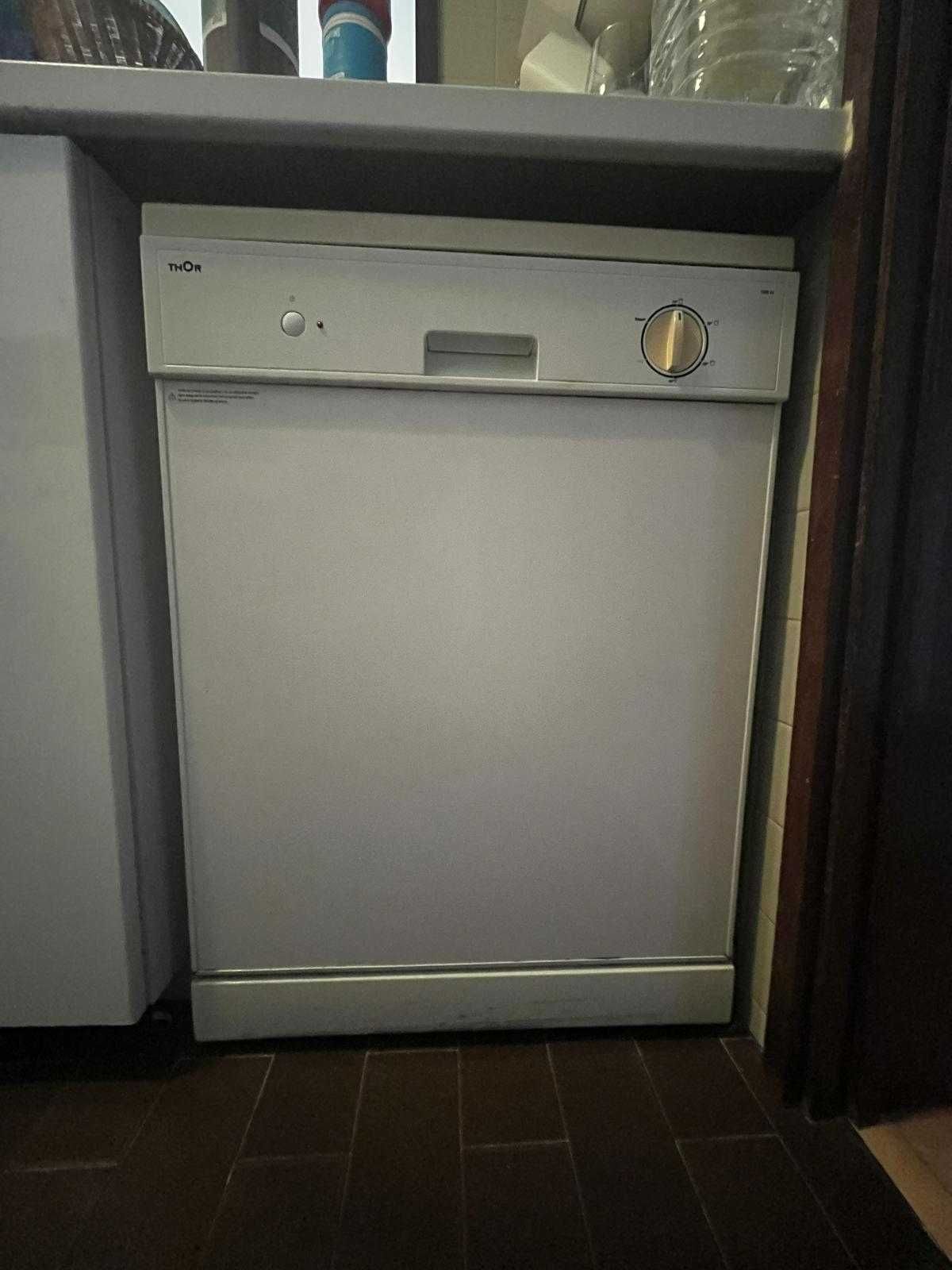 Maquina de Lavar Loiça Thor