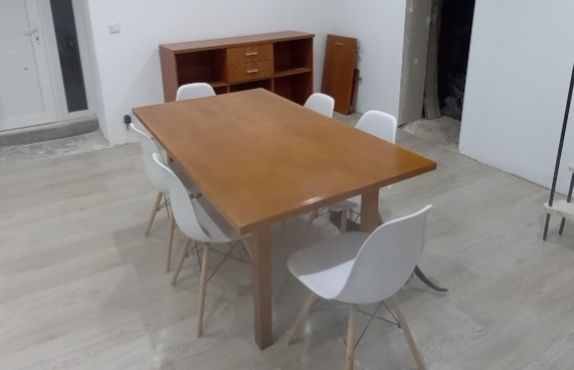 Mesa em madeira (usada)