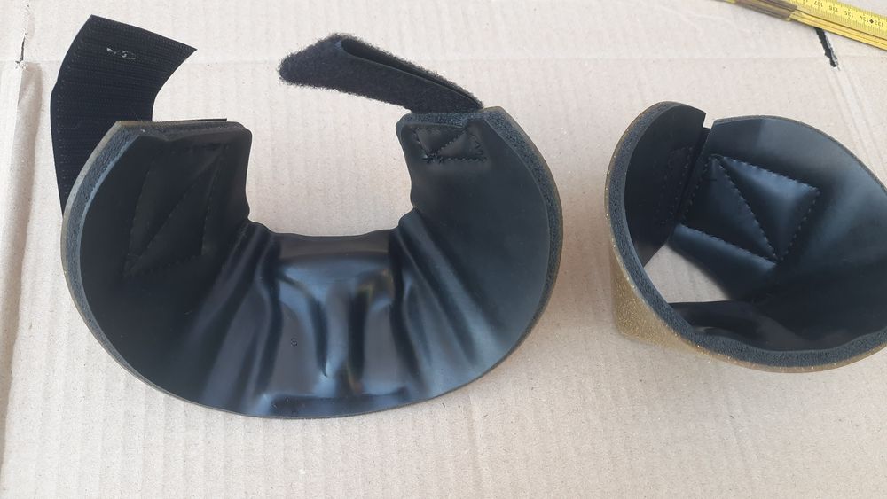 Кобури, накладки на копита коня , Davis,  розмір S, made in USA