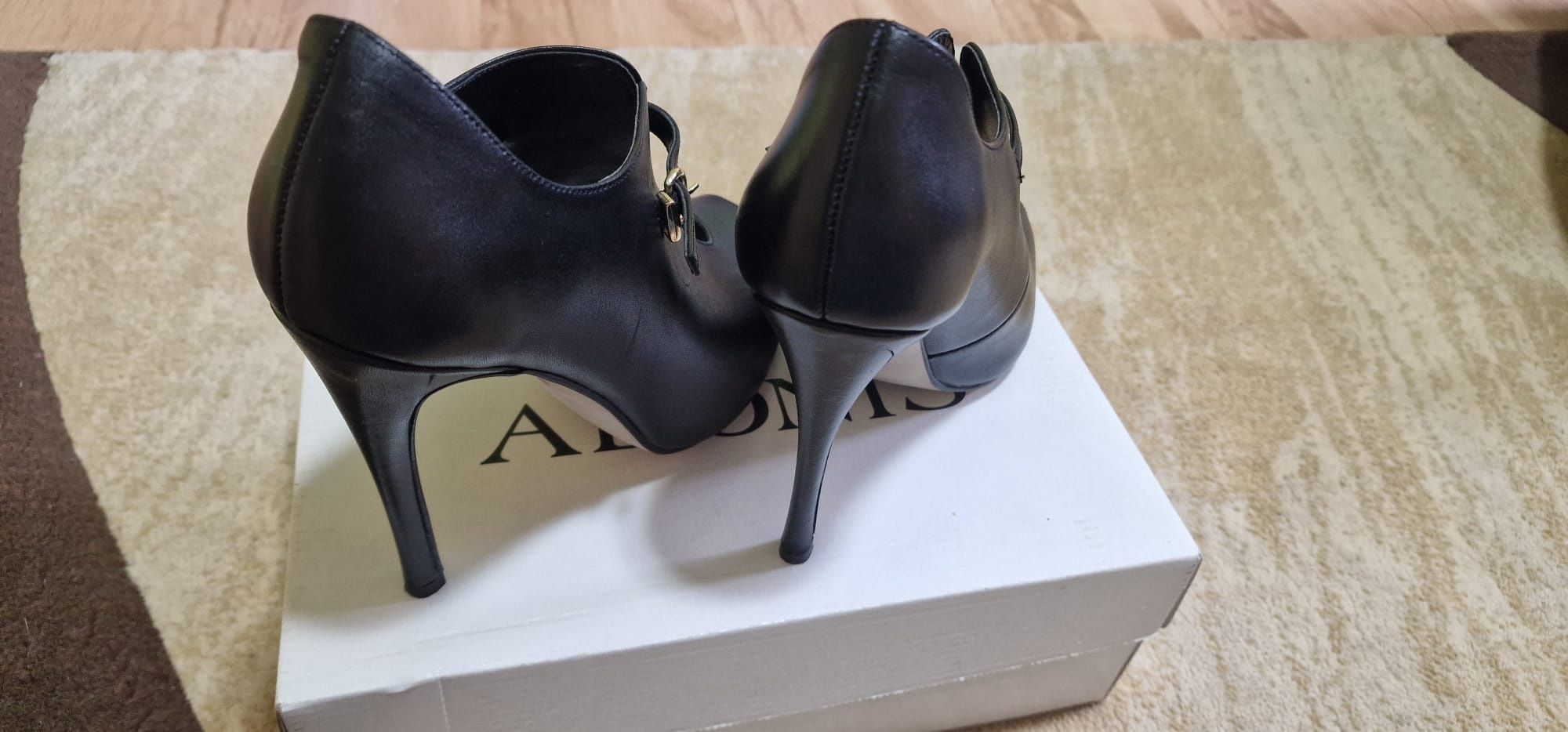Buty szpilki wysoki obcas Adonis 39 obcas eleganckie skórzane
