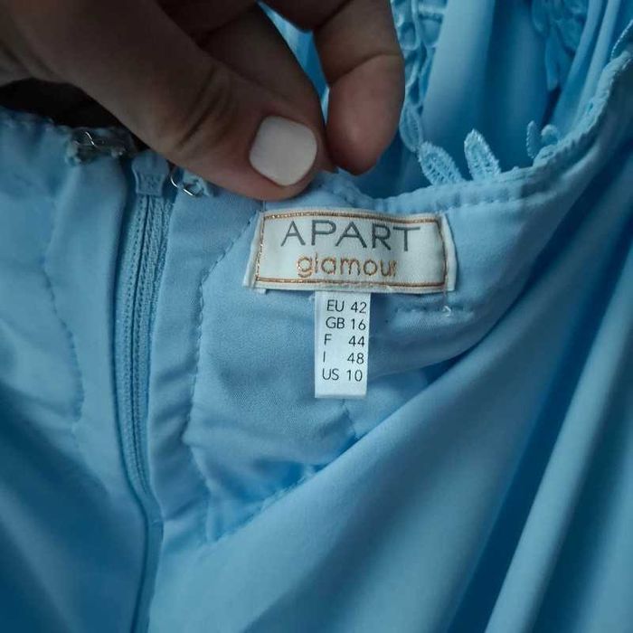 Długa Maxi Suknia błękitna jasnoniebieska baby blue r 42 Apart