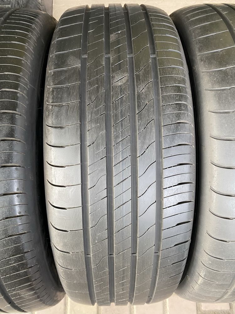 GOODYEAR 215/55R18 Польща 2023р.6.0-6.5мм.