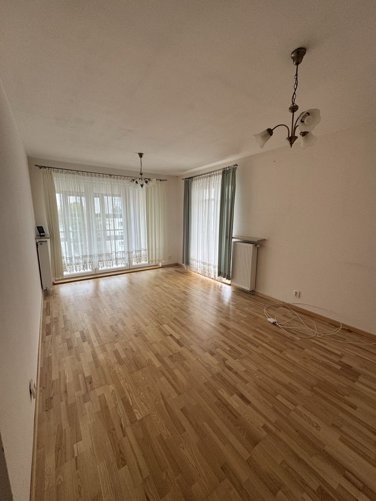 Piekne mieszkanie 3 pokoje 75m2 przy metrze Natolin