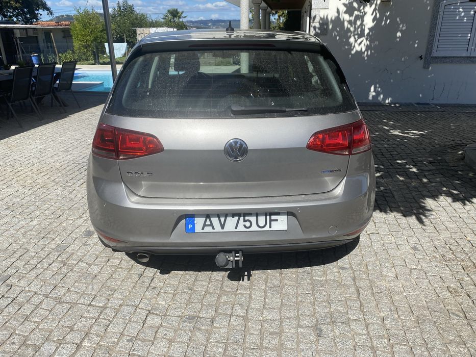 VW golf 7 1.6 diesel 5 portas e com gancho para reboc