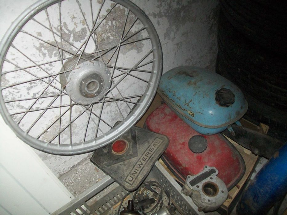 Częsci-różne-Simson,Romet,Komar,skuter--okazjia