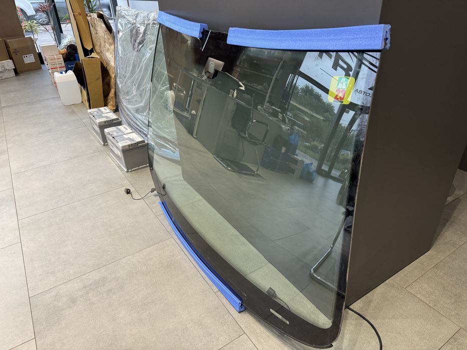 Скло вітрове, лобове, vw passat b7 з обігрівом та датчиком