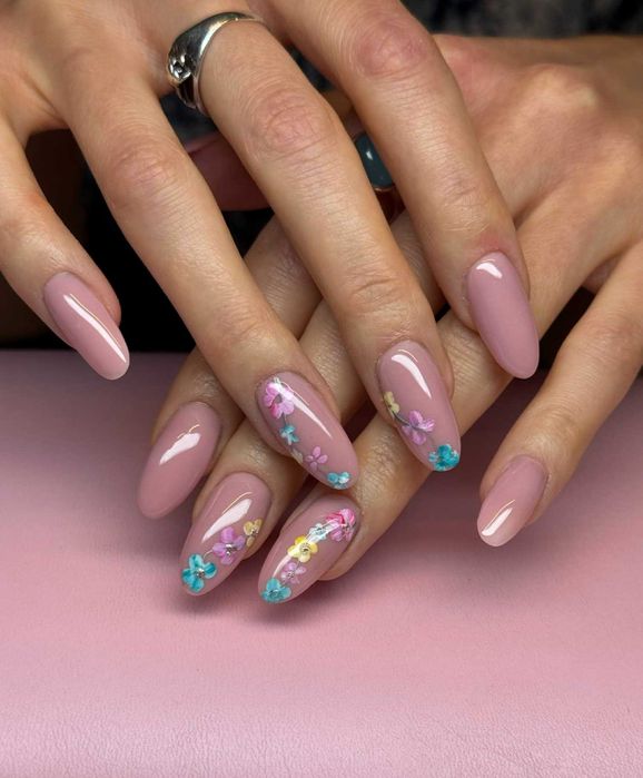 Manicure hybrydowy, stylizacja paznokci