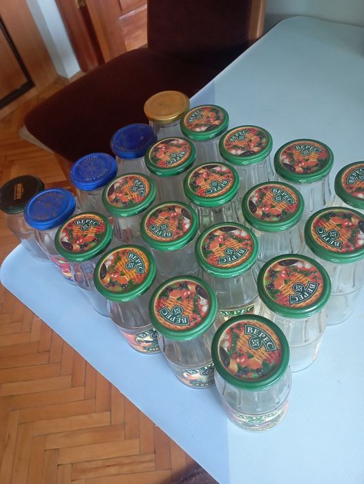 Банки скляні на закрутку