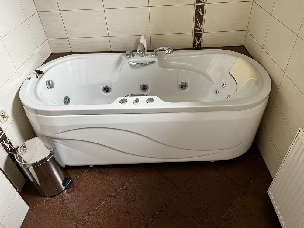 Wanna z hydromasażem PoolSpa 192x87cm
