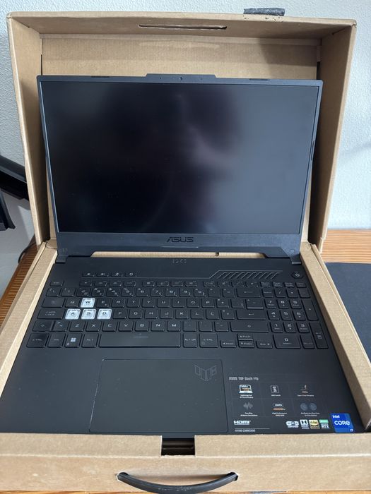 Portátil gaming Asus TUF dash F15 como NOVO