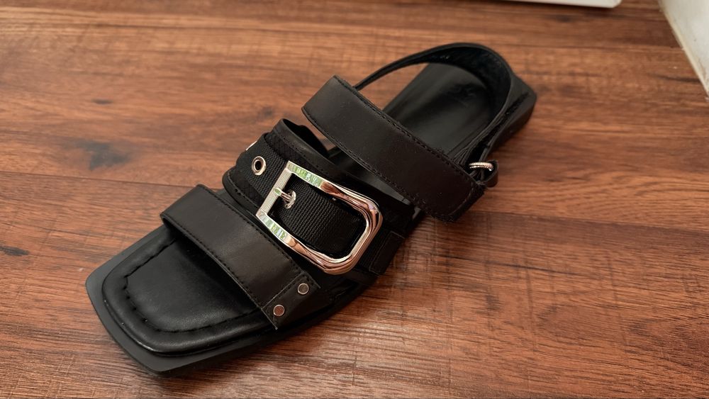 Жіночі сандалі PRPY