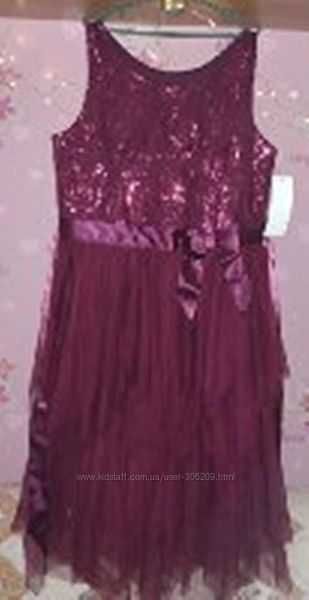 Нарядное платье с паетками для девочки