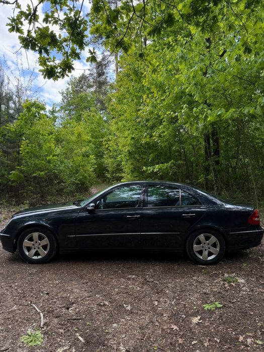 Mercedes-Benz w211 e240 2.6 lpg