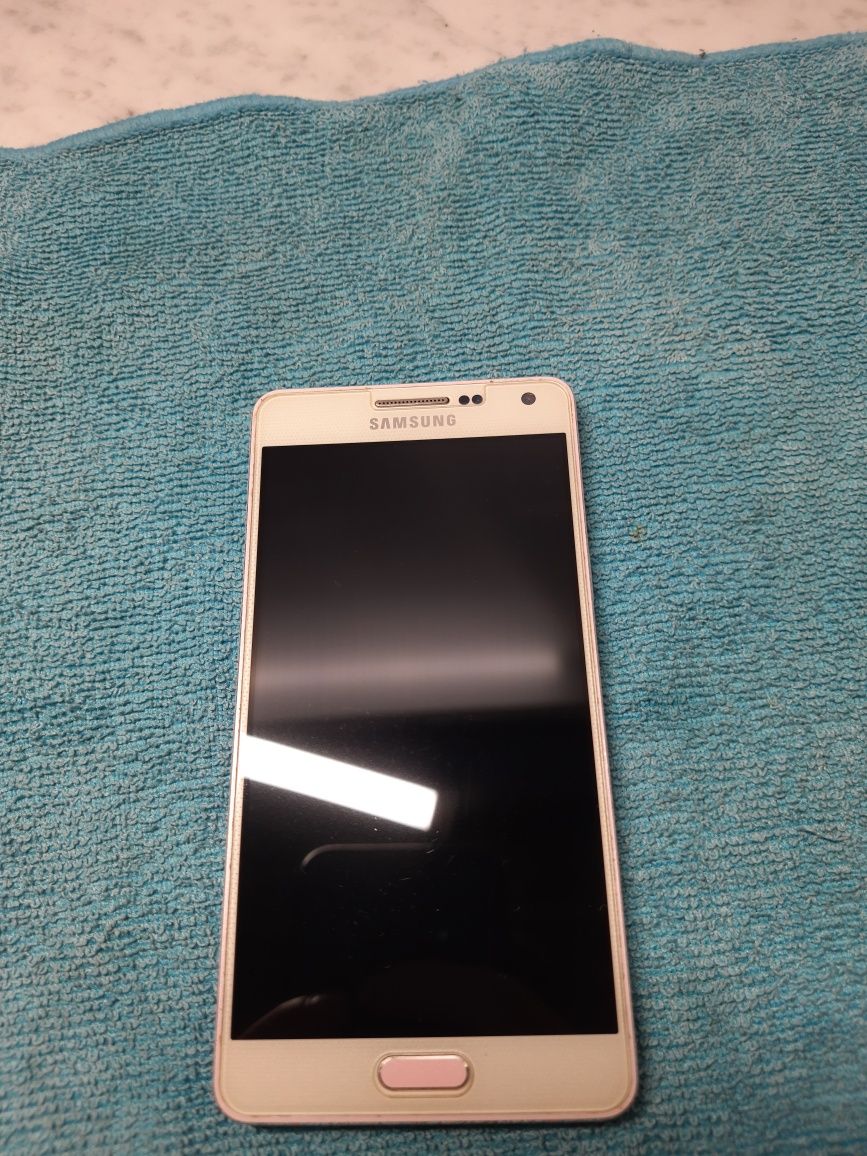 Продам Samsung Galaxy A5 3/16