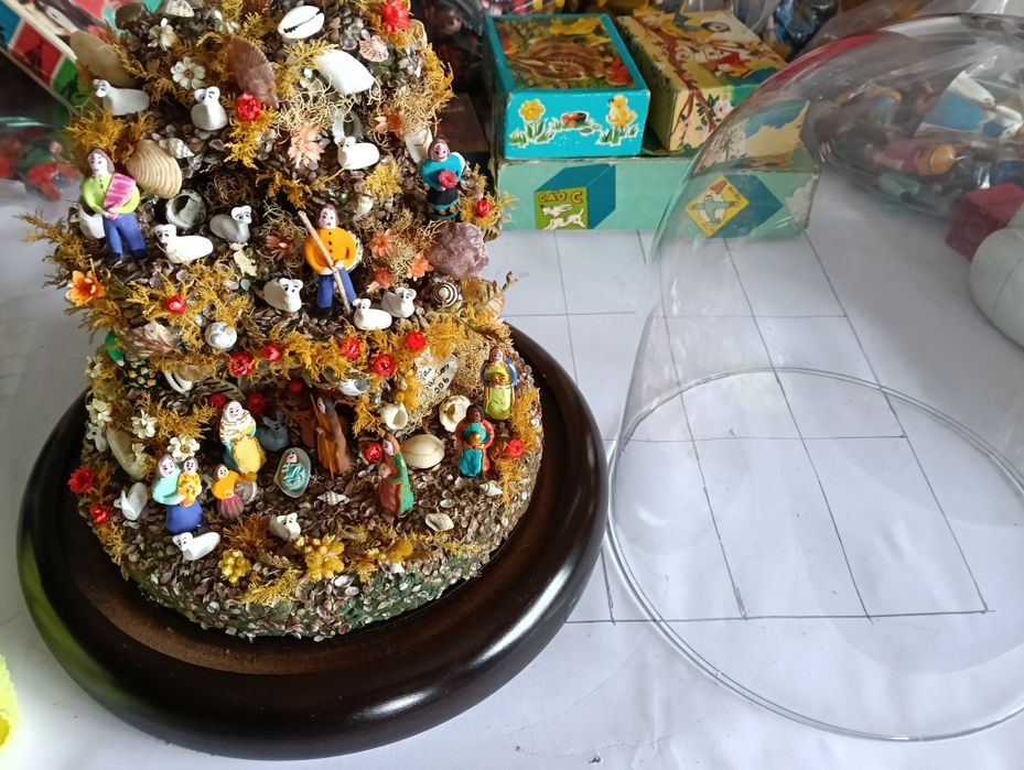 Presépio, Cascata S.João em redoma de vidro