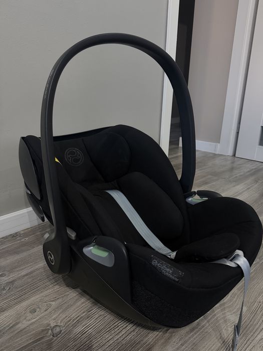 Fotelik CYBEX Clout T + baza obrotowa CYBEX base T