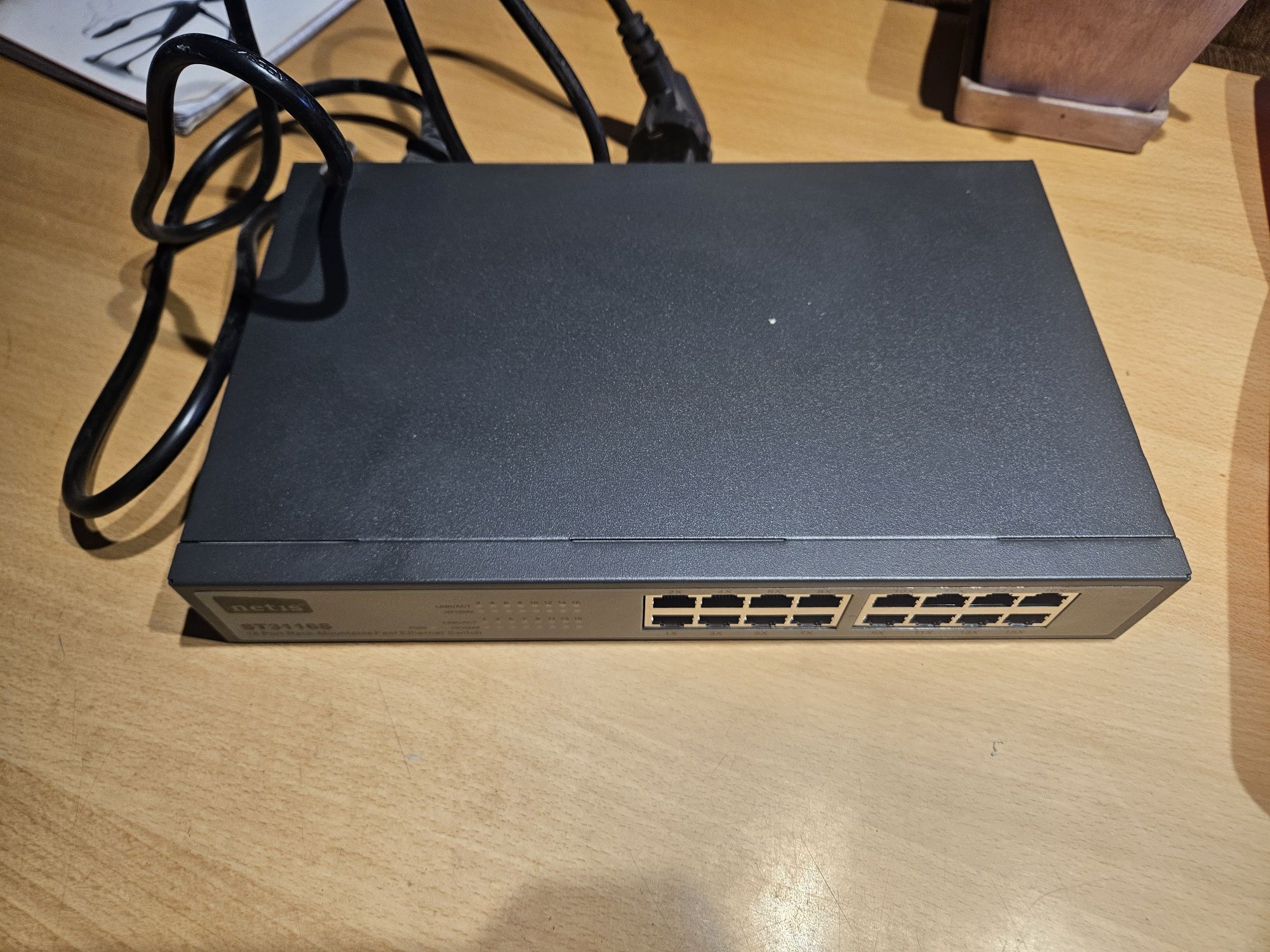 Switch niezarządzalny netis st3116s