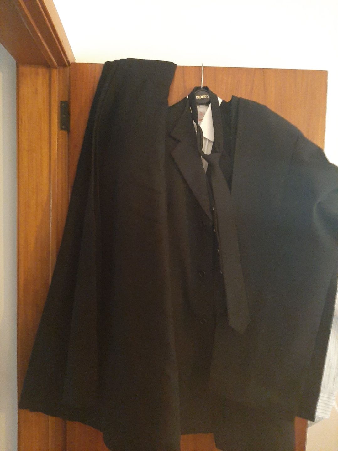Traje académico masculino Lisboa