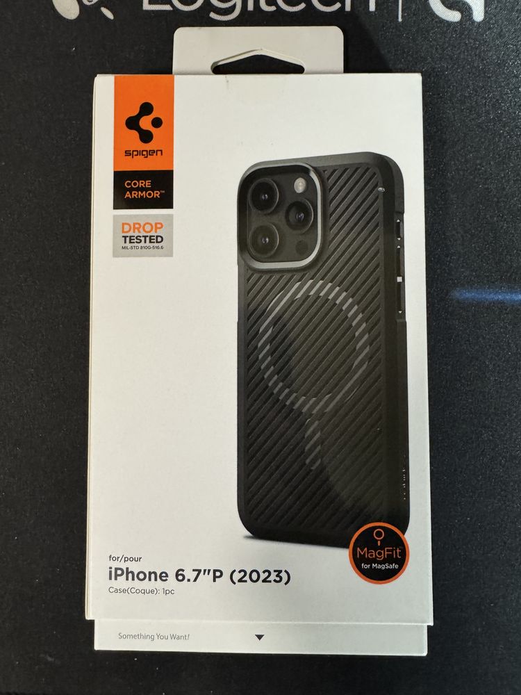 Чохол Spigen Core Armor MagFit для iPhone 15 Pro Max Матовий чорний