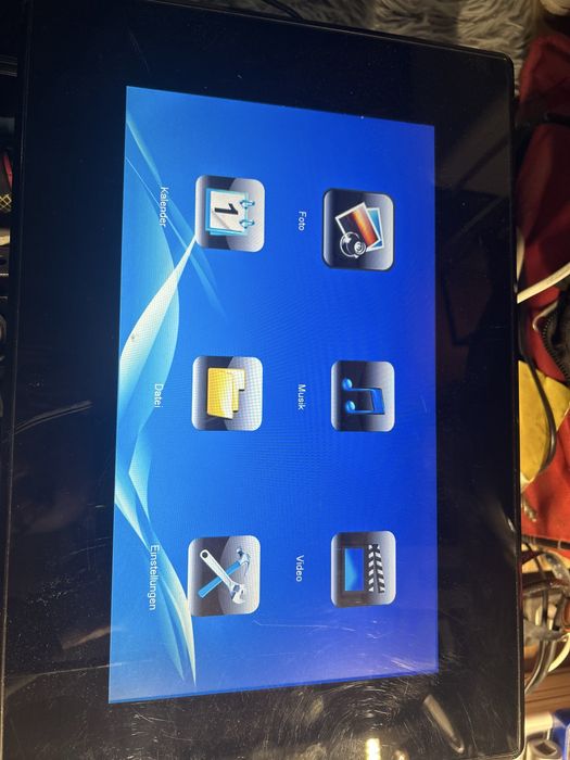 Ramka cyfrowa Intenso 13,3 cala