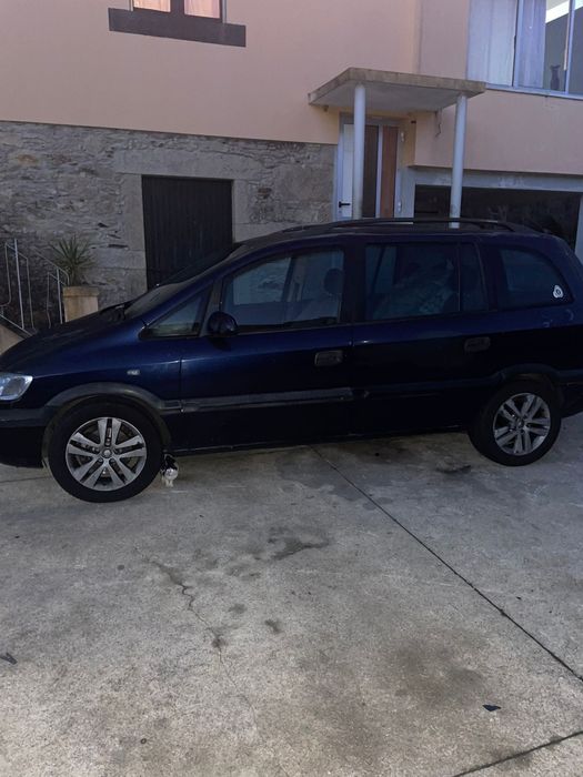 Vendo Opel zafira 2.0 dti