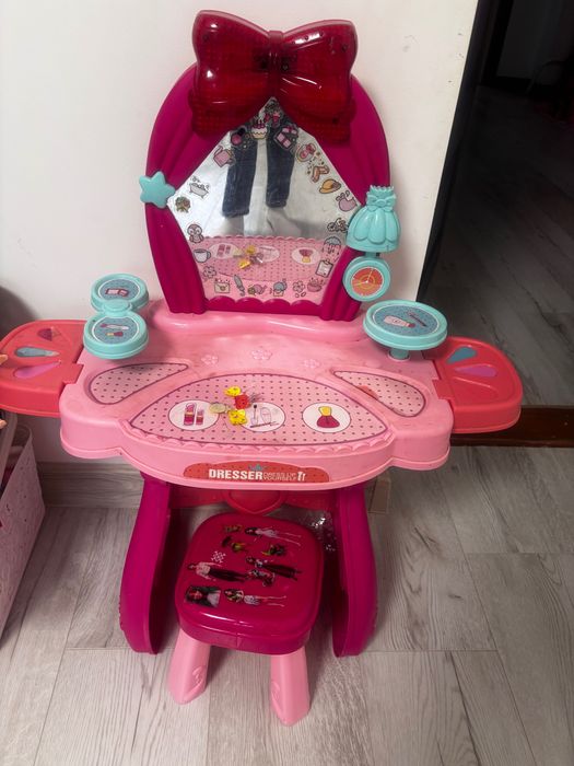 Трюмо,Іграшковий туалетний стіл, косметика, дзеркало