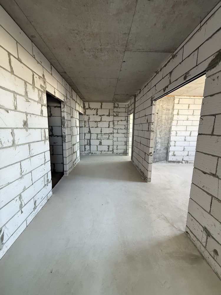Продаж квартири 3-х кім. з видом на р.Дніпро, вул.Припортова,22/1