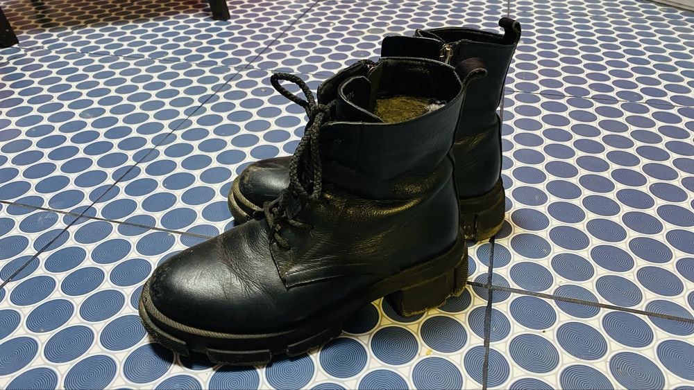 Зимові ботинки жіночі шкіряні