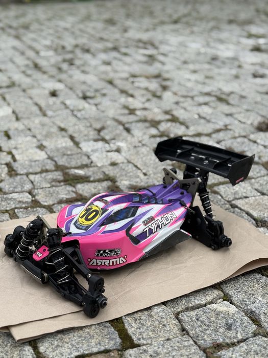 TLR Typhon Rc 1/8 Buggy