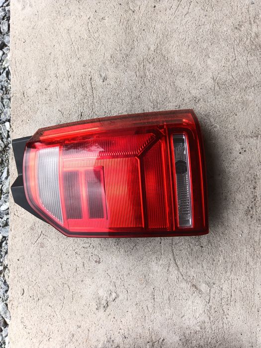 Lampy tył KLAPA VW T6 oryginał
