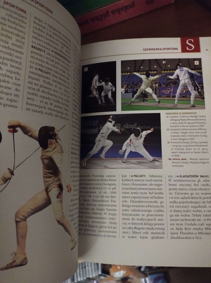 Encyklopedia sportów świata - komplet 16 tomów + 16 gier na 16 CD