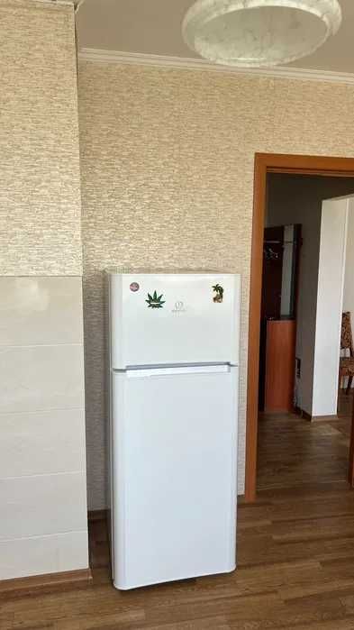 Продаж 1 кім Позняки Ревуцького Вишняківська Крушельницької 13 Ремонт