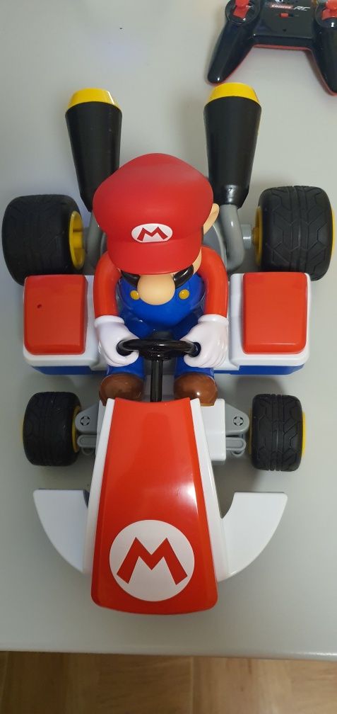 Super Mário Kart, telecomandado, completamente novo ainda na caixa.