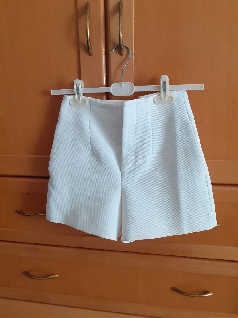 Calções brancos ( Senhora) Zara C/ Novos