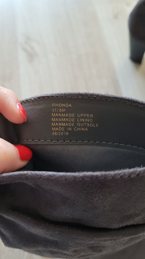 Buty na obcasie szare zamsz 37 kowbojki