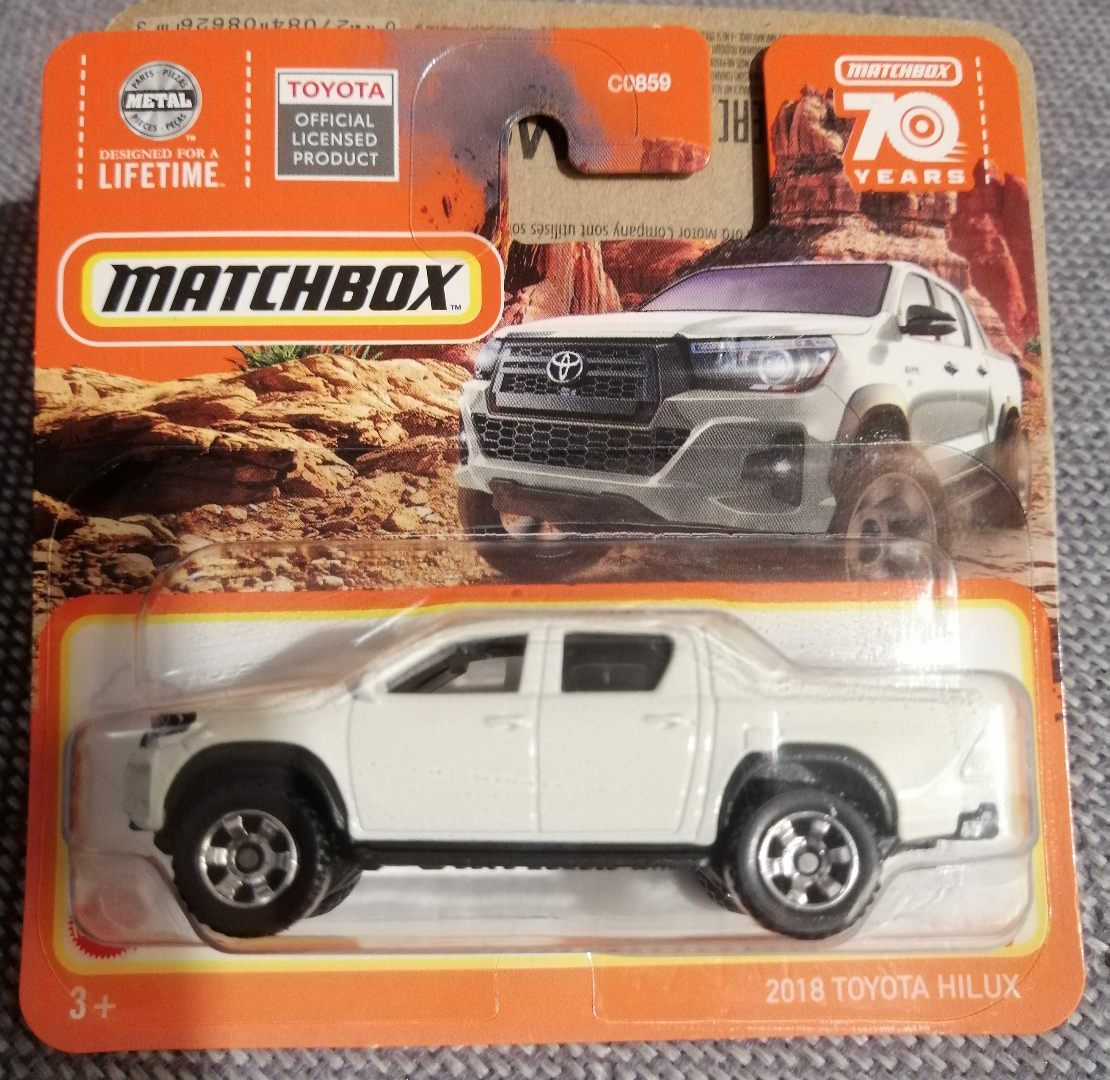 matchbox 2018 toyota hilux