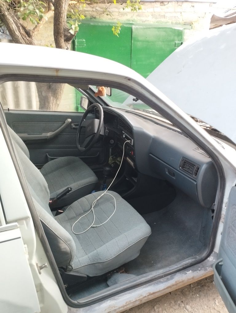 Продам Opel Ascona 1.8i