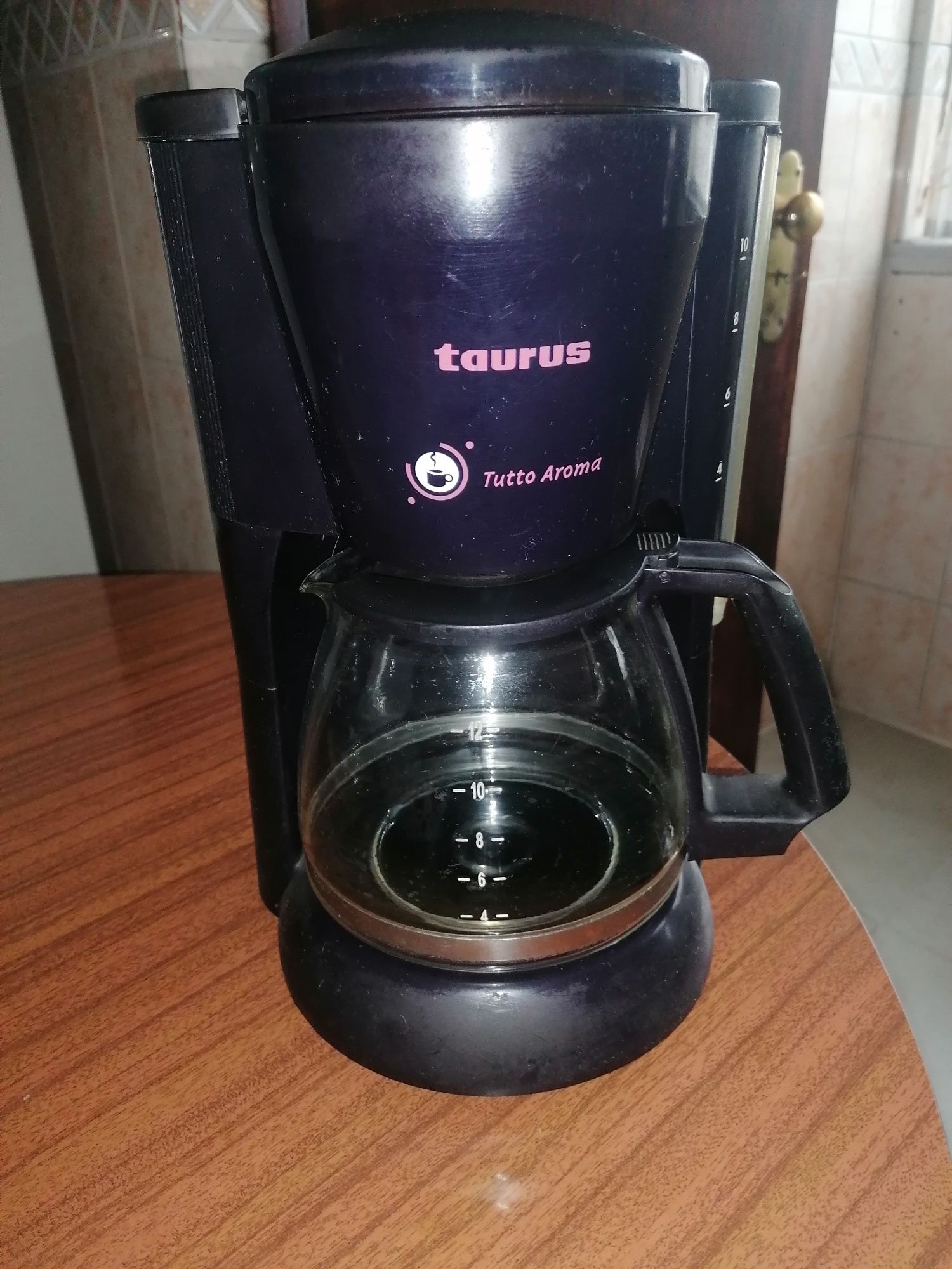 Máquina café saco Taurus