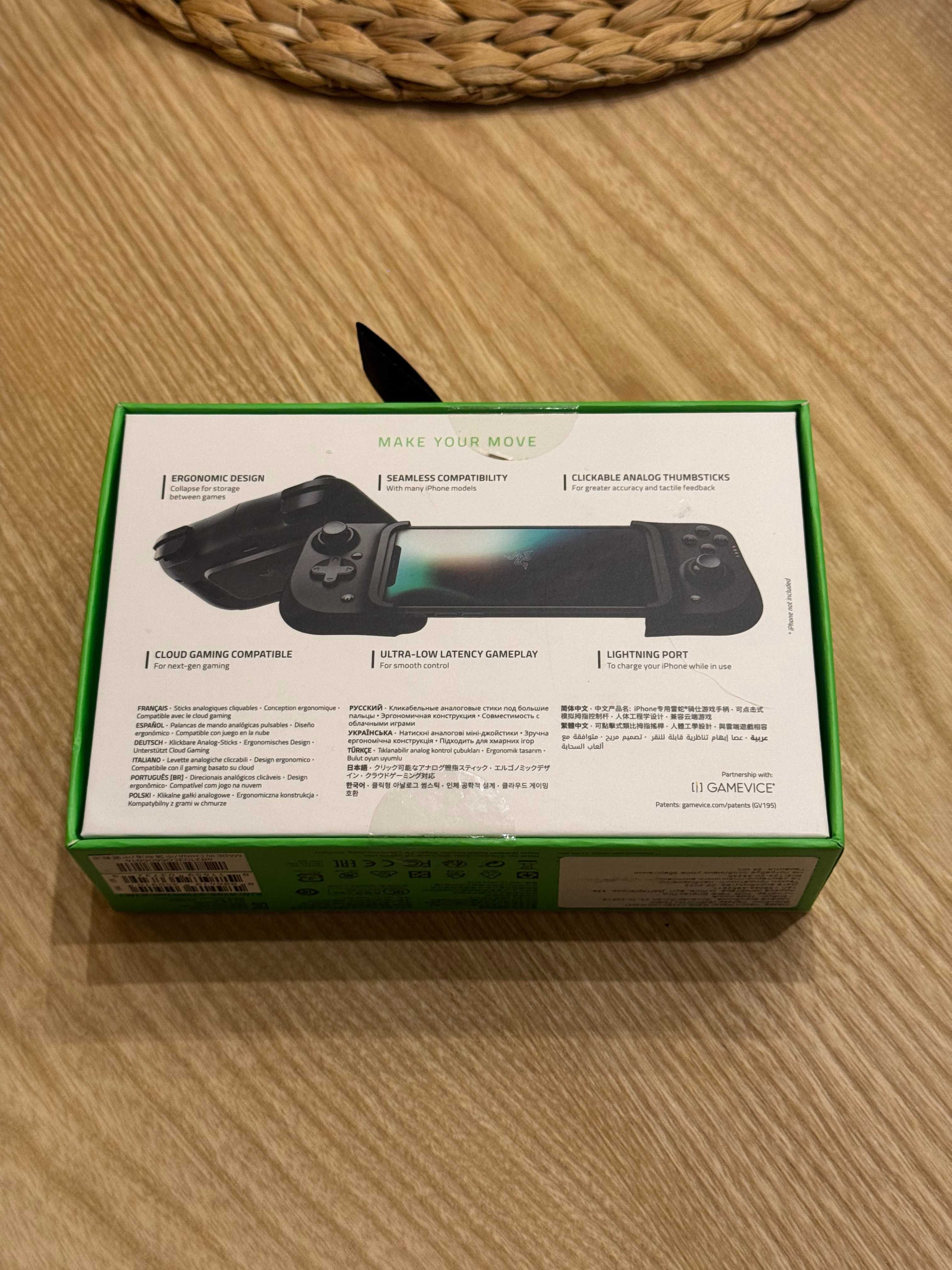 Razer Kishi for iPhone Gaming controller
