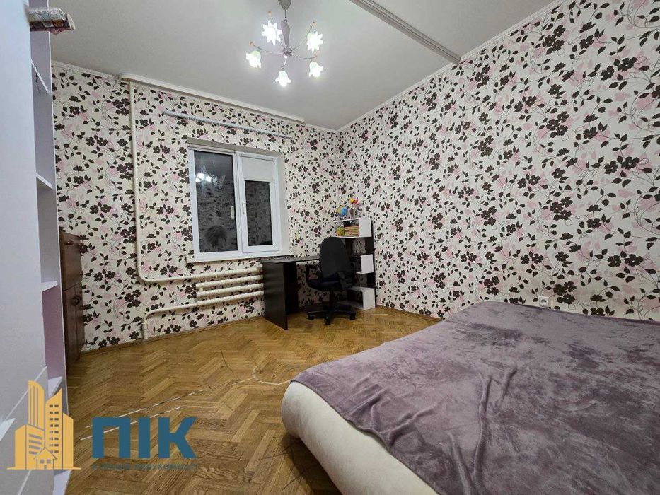 Без%! 3к біля метро, гарний ремонт, теплий будинок