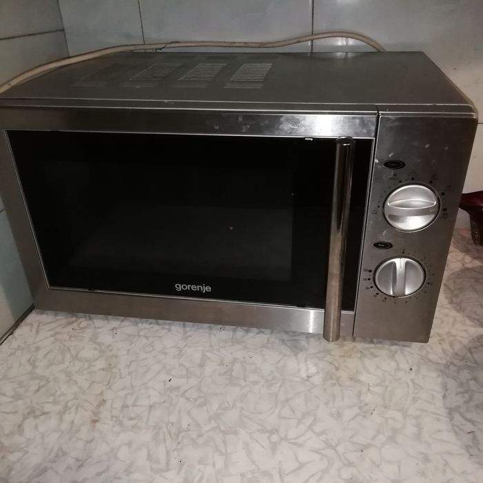 Мікрохвильова Gorenie MO 17 ME на запчастини
