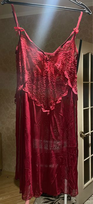 Продам два однакових пенюари