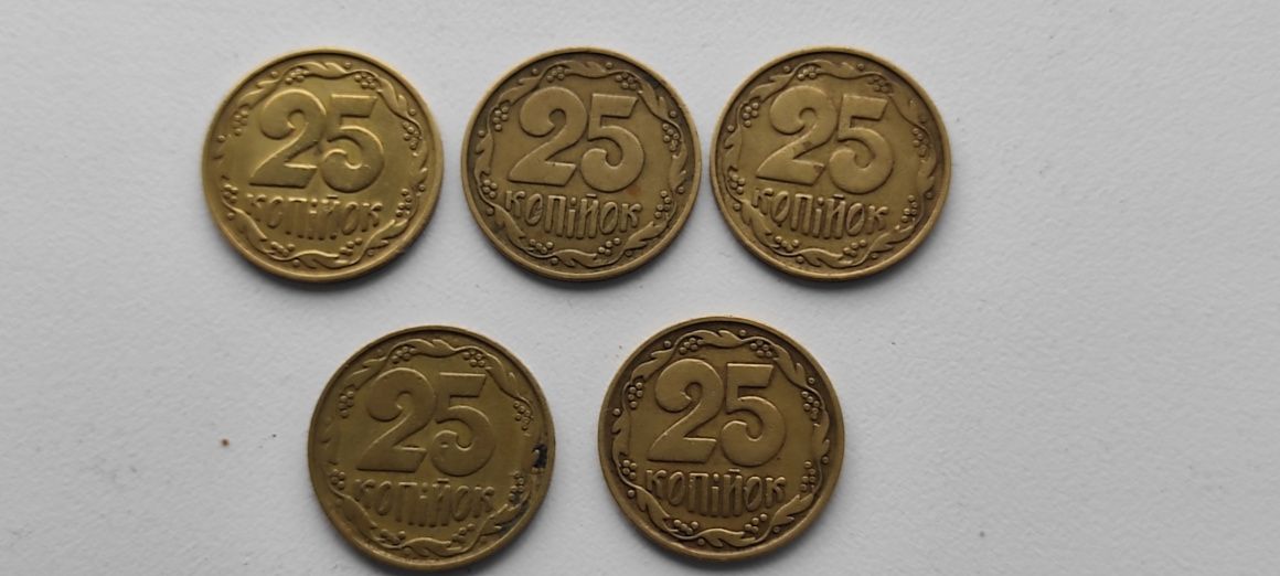 Продам монети 25 копійок 1992року(бублики).