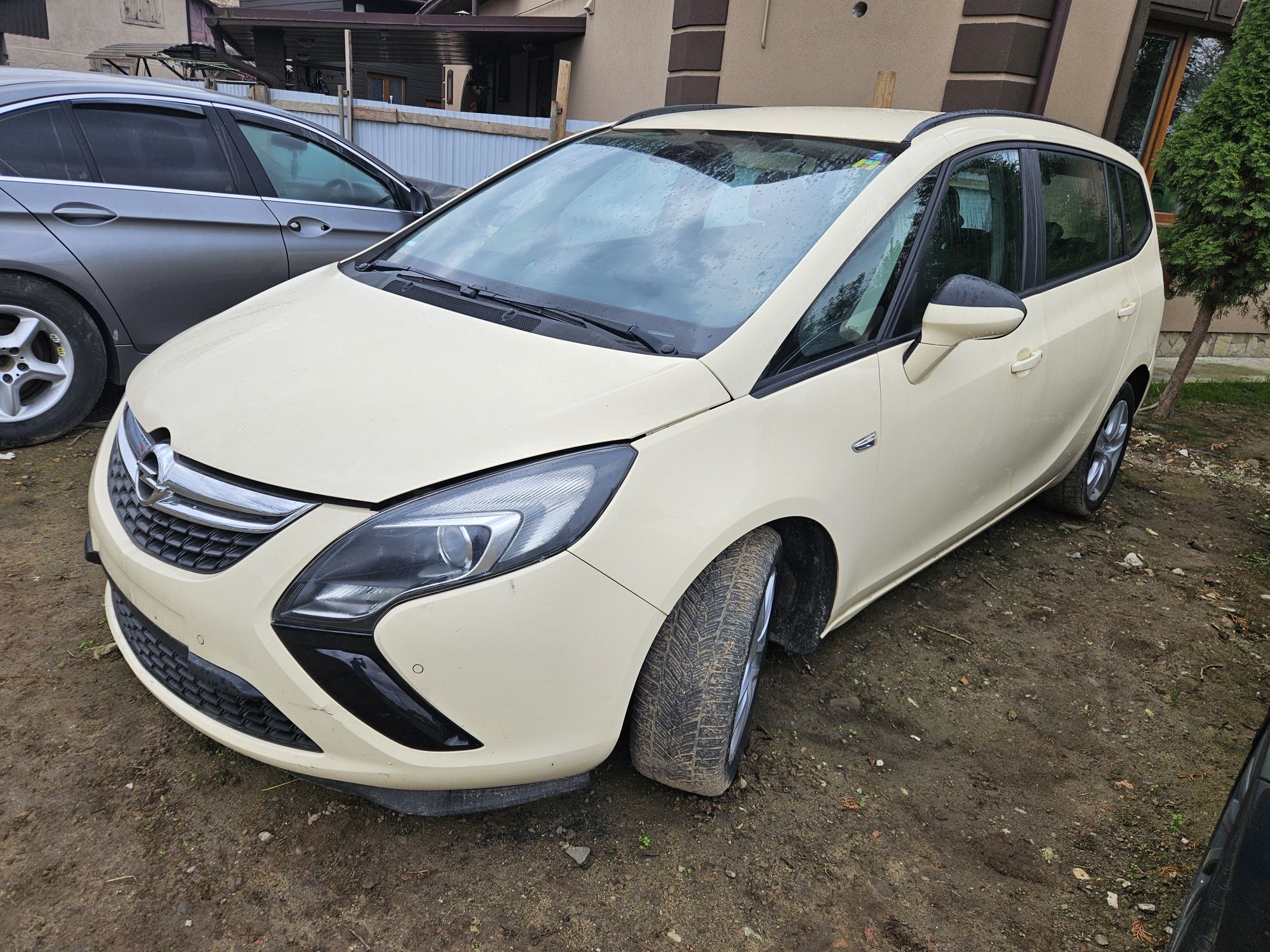 Опель Зафіра Ц Бампер Капот Крило Фара Стоп Решітка Скло Opel Zafira C