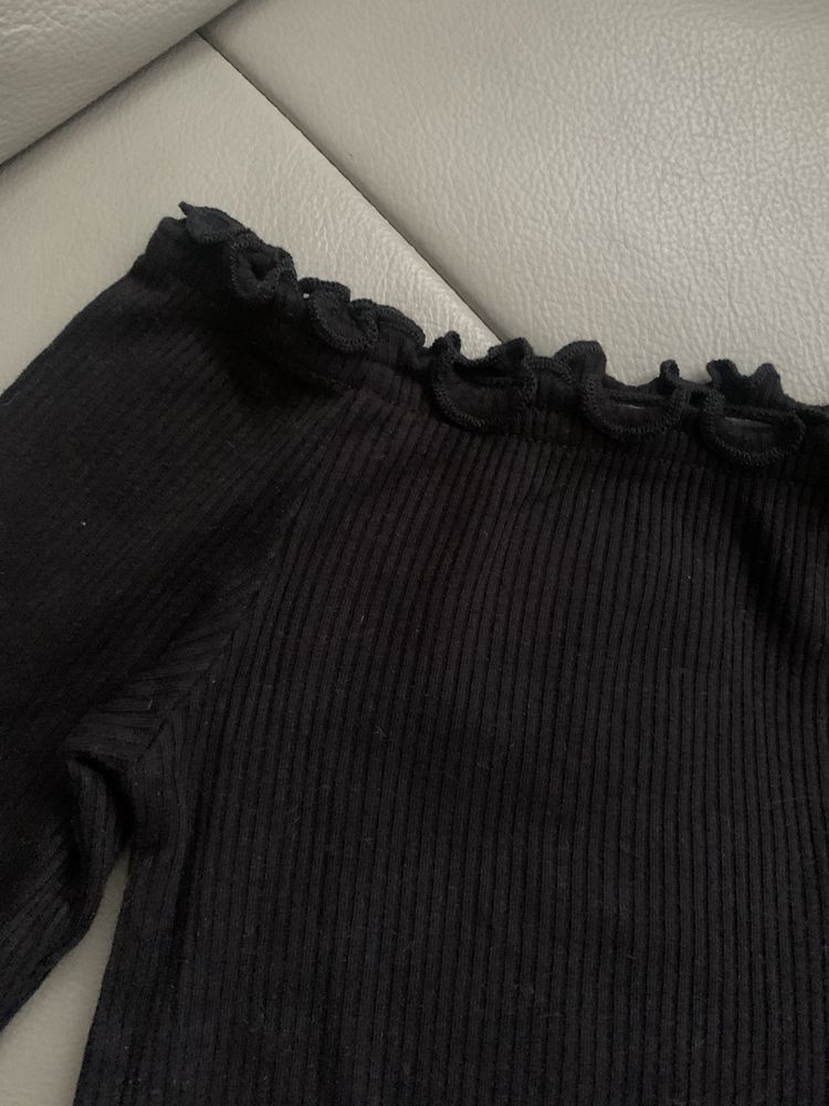 Bluzka XS H&M czarna z odkrytymi ramionami