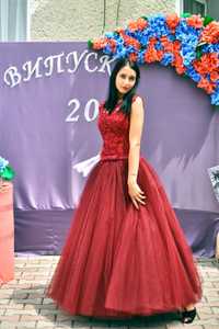 Сукня випускна червона