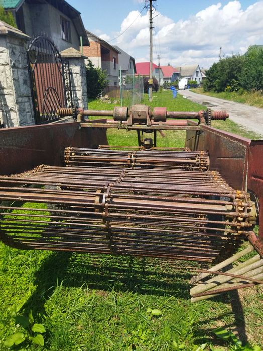 Продам картофелокопачка двух рядна  ктм