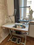 OVERLOCK (5nitkowy) Overlock JACK E4, ze stołem