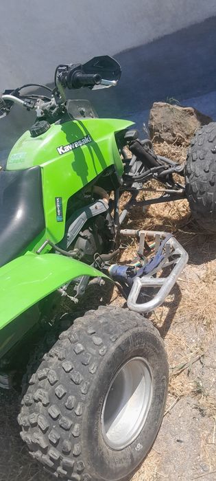 Moto 4 kawasaki 2.5 cc